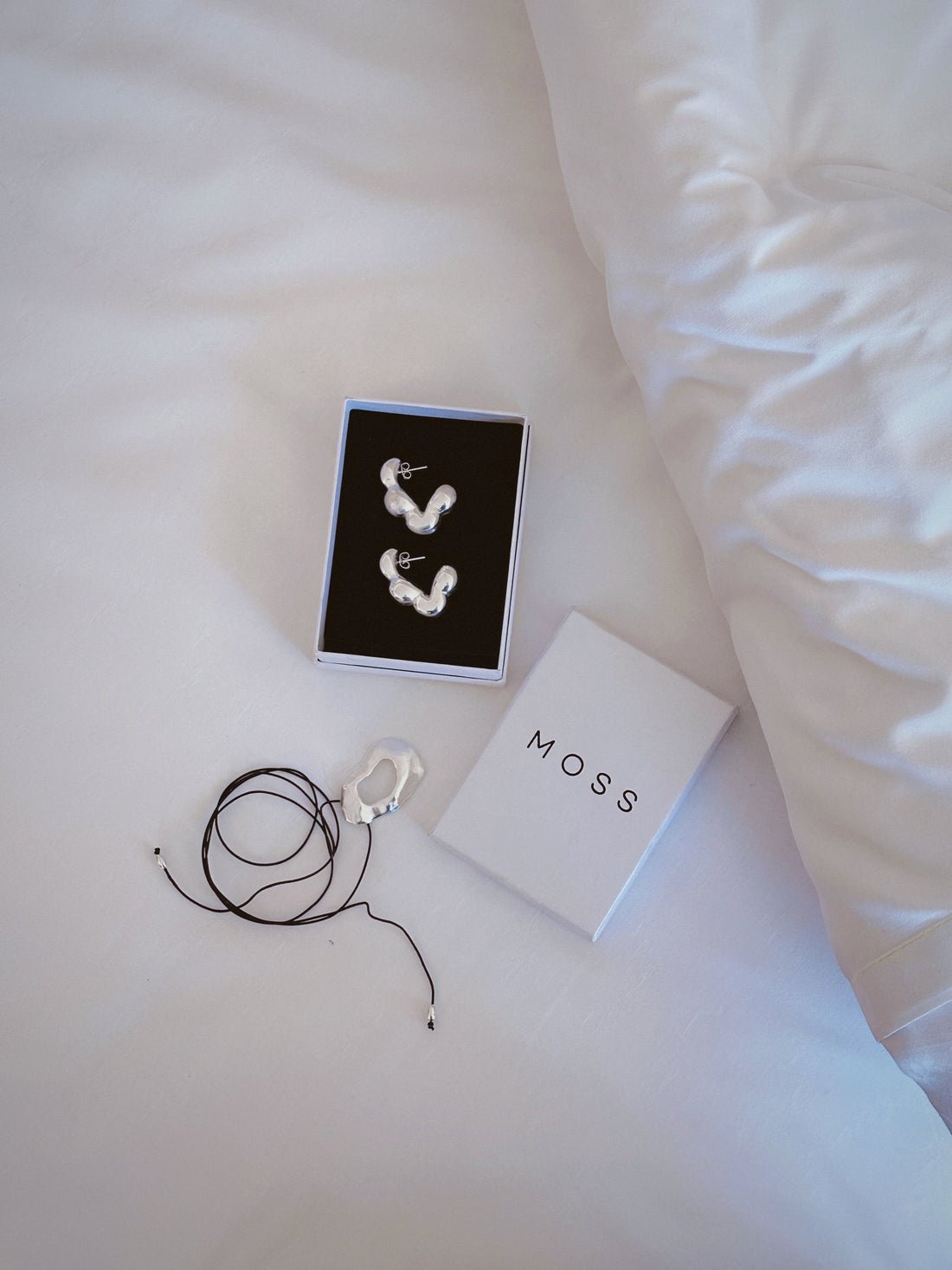 Why Everyday Jewelry Is the New Power Statement)