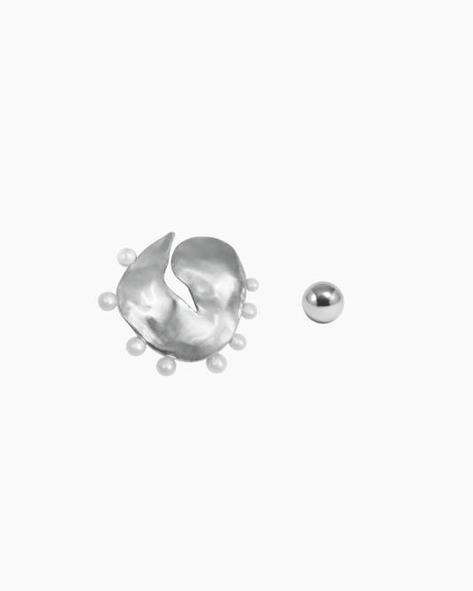 Luna Pearl Earrings