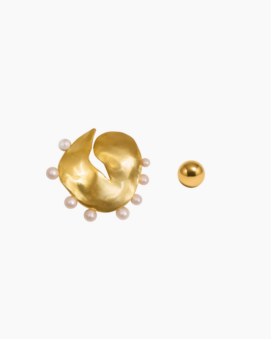 Luna Pearl Earrings