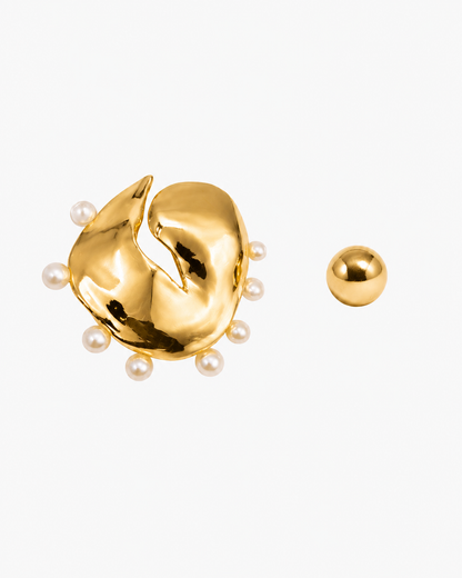 Luna Pearl Earrings