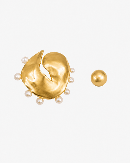 Luna Pearl Earrings