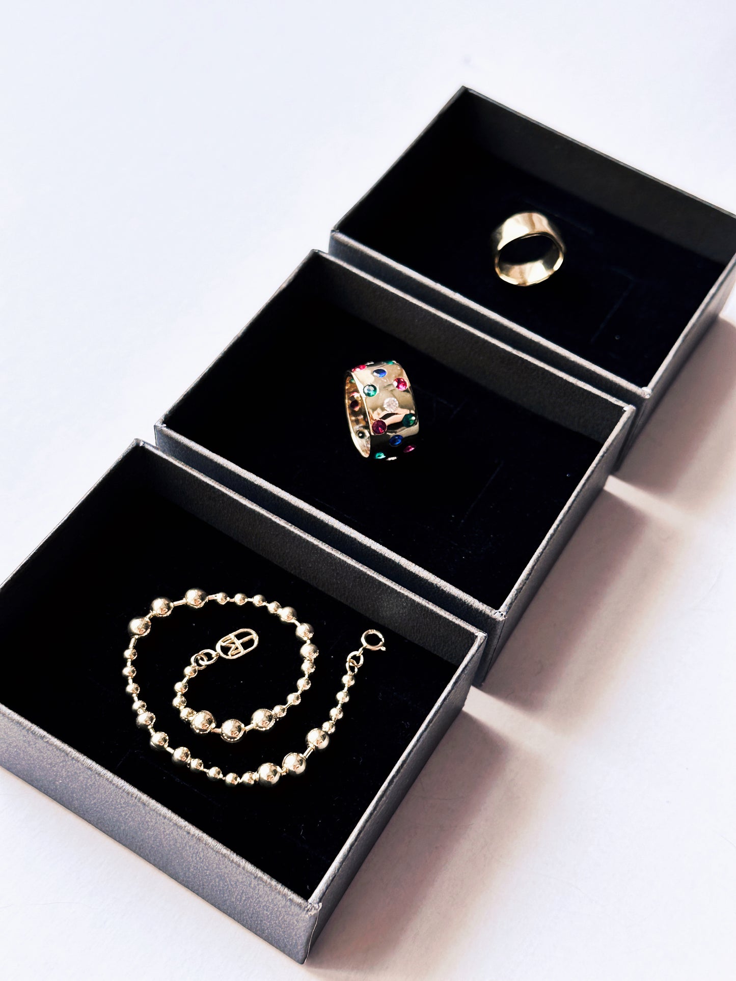 Sinuous Embrace Ring